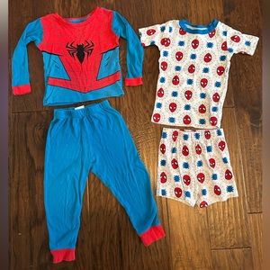 Set of Spider-Man pajamas.